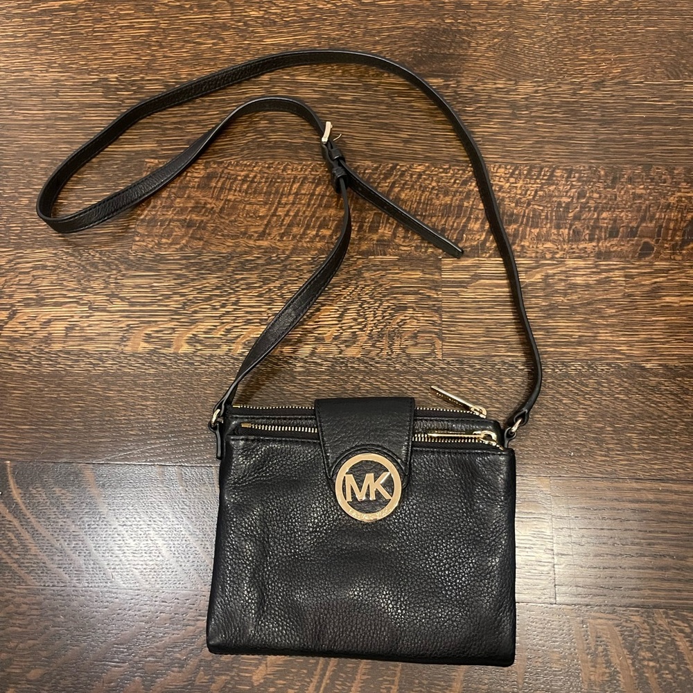 Michael Kors Fulton Pebbled Leather Crossbody Bag